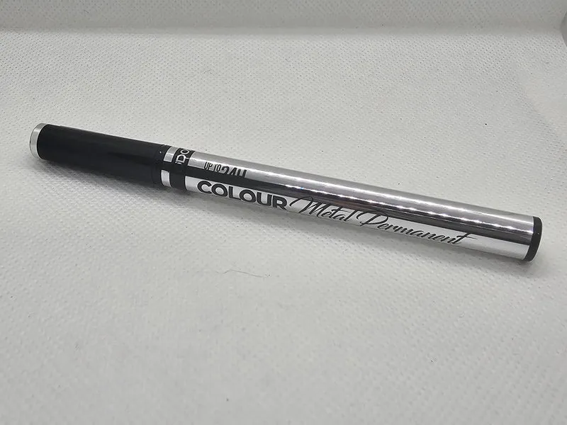 Eyeliner métallique