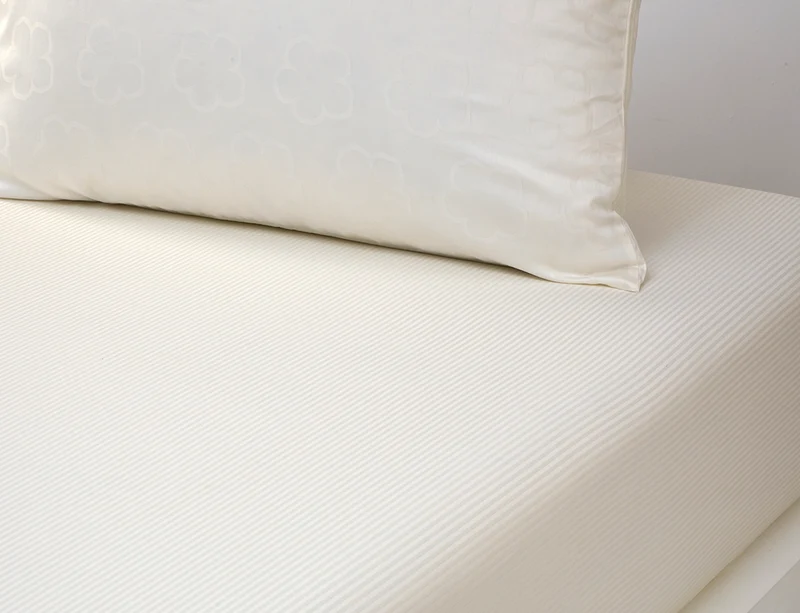 Drap housse Satin Jacquard - K HANADOT Blanc