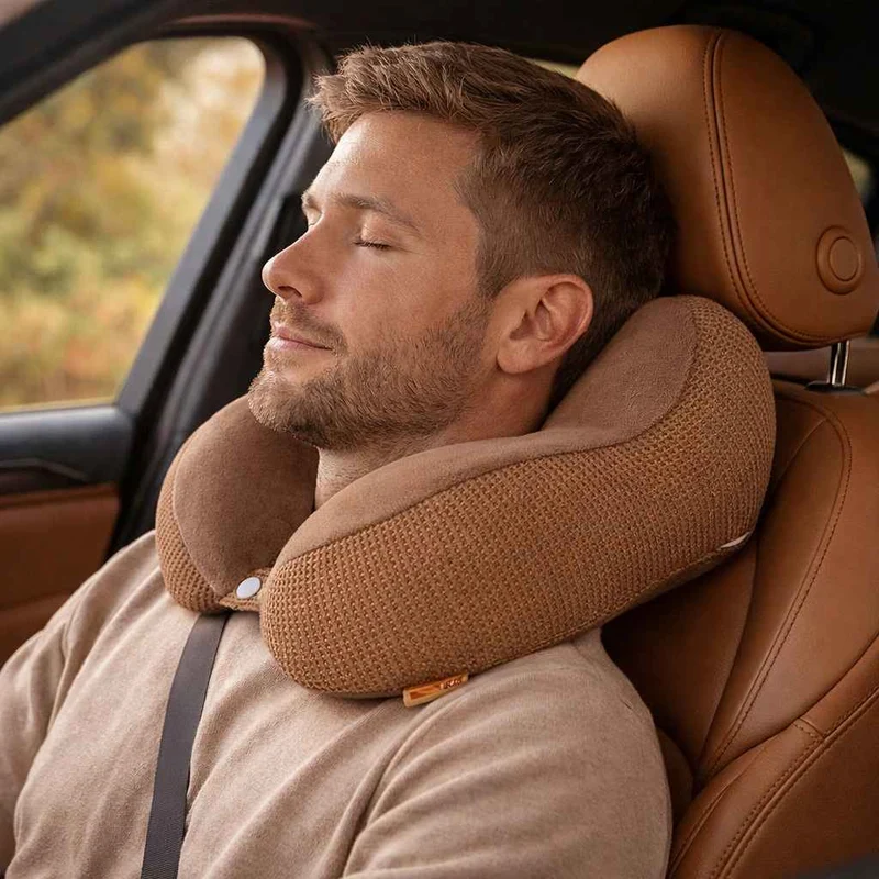 Coussin de Voyage Voiture marron !