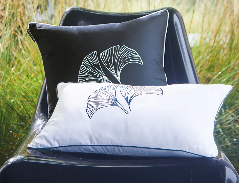 Coussin Satin - GINGKO Bleu Corinthe
