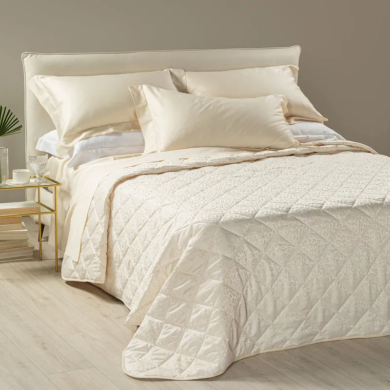 Copriletto Primaverile leopard in Raso Jacquard 80 gr/mq
