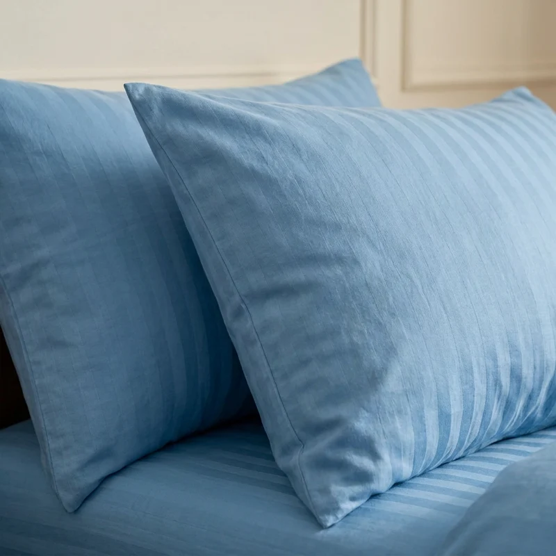 2 Taies d'oreiller satin premium - Rayures satinées