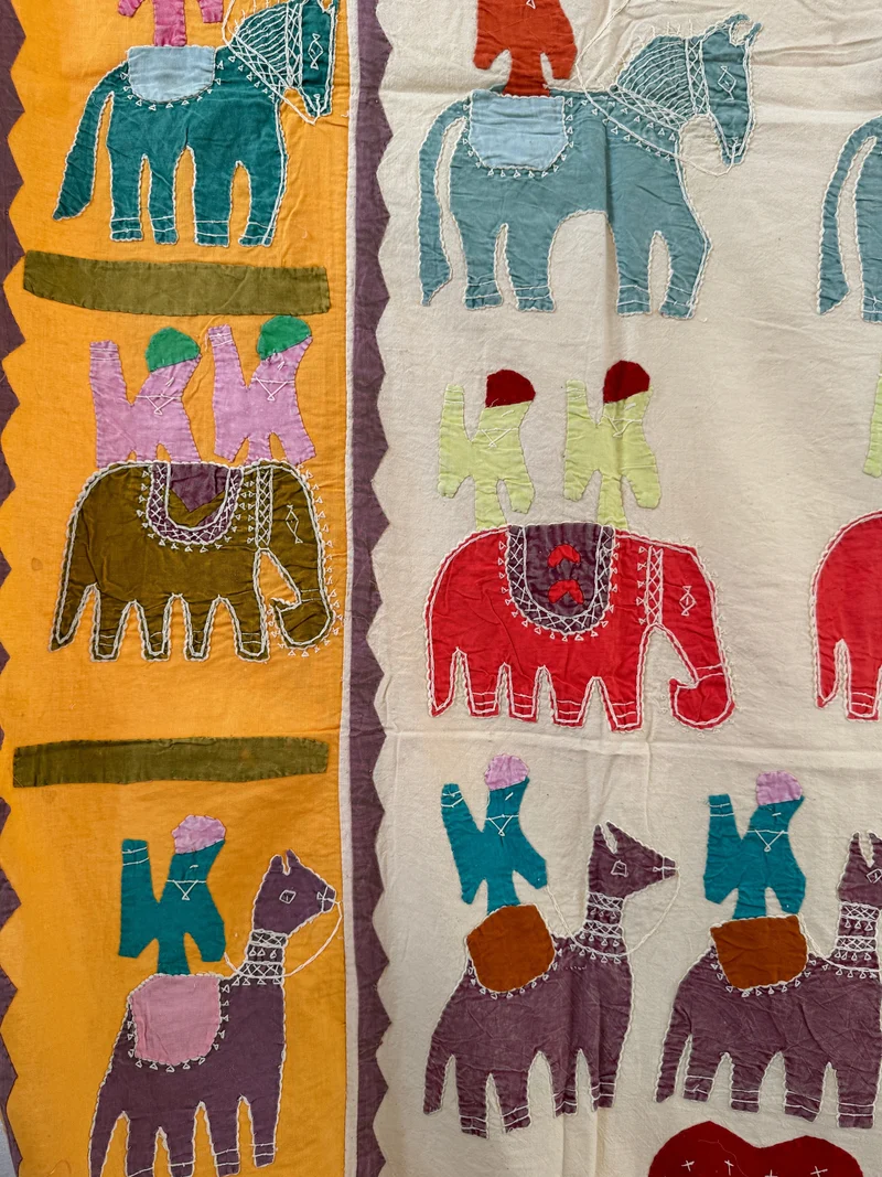 "Circus" appliqué mural