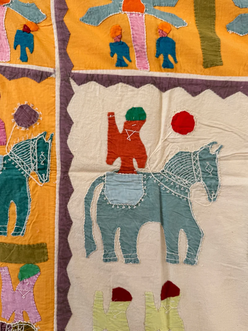 "Circus" appliqué mural