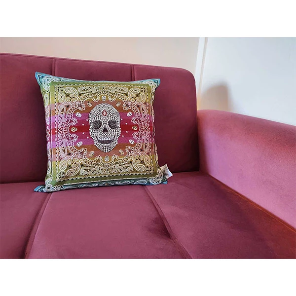 Coussin Tête de Mort Teardrops
