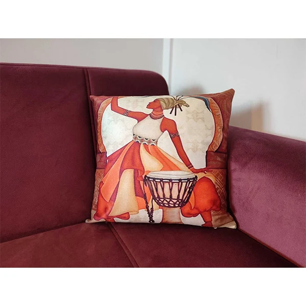 Coussin Femme Ethnique