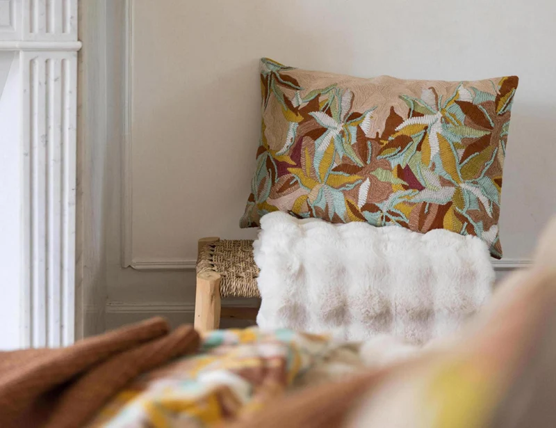 Coussin brodé ALINA Dragée - Vivaraise